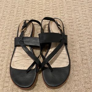 Cole Haan Anica Thong Sandal size 9 black